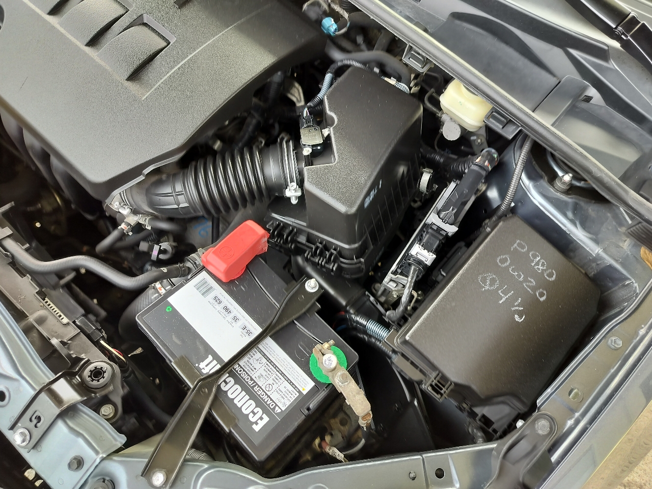 Toyota Corolla 4dr Sdn CVT LE Premium (Natl) 2015