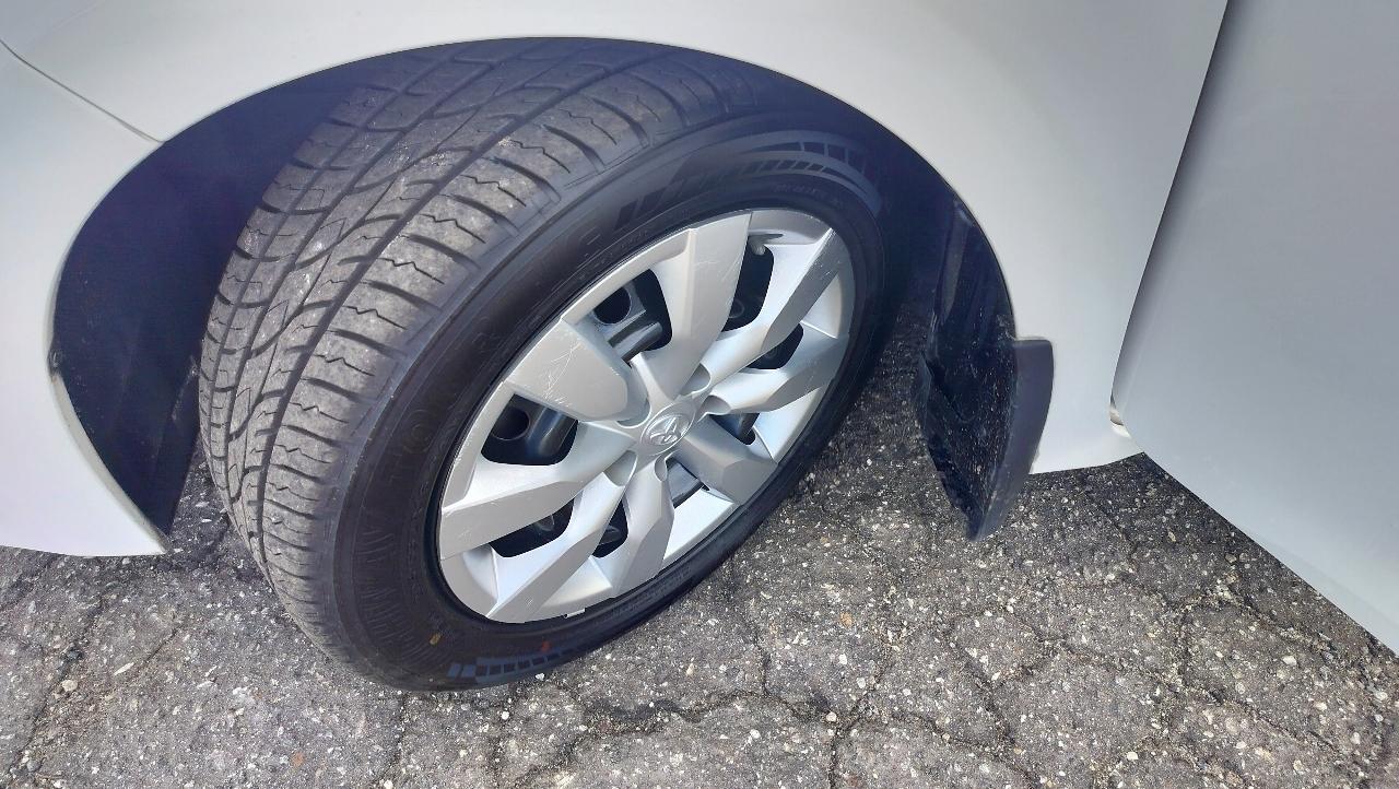 Toyota Corolla 4dr Sdn CVT S w/Special Edition Pkg (Natl) 2016