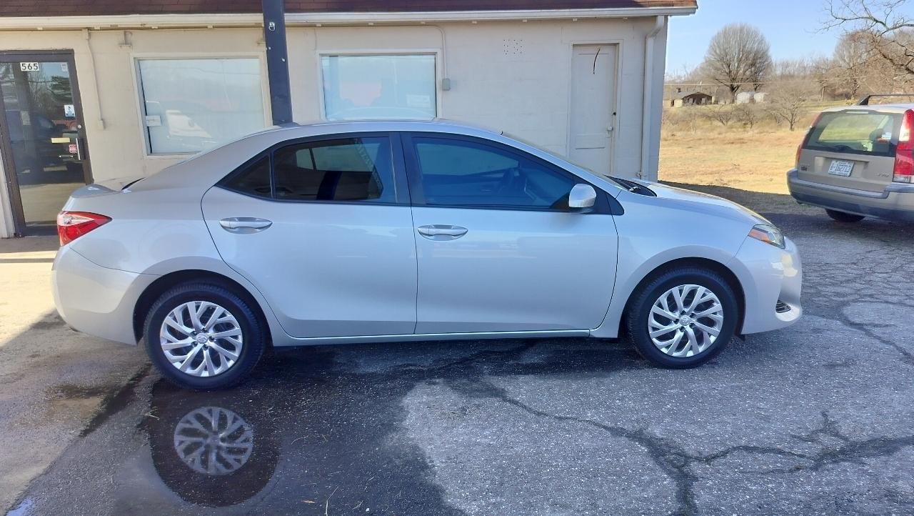 Toyota Corolla XLE CVT (Natl) 2018