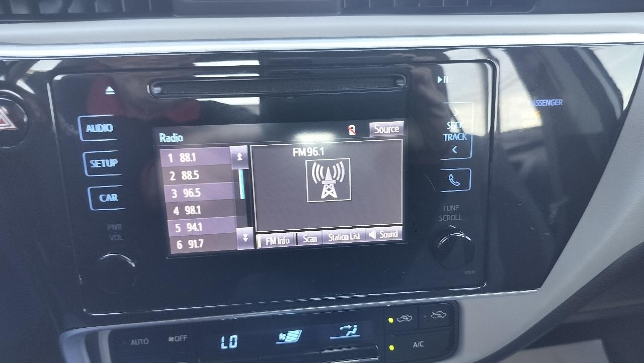 Toyota Corolla XLE CVT (Natl) 2018