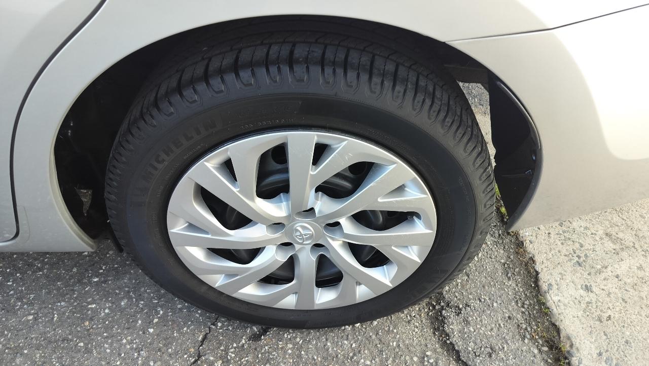 Toyota Corolla XLE CVT (Natl) 2018