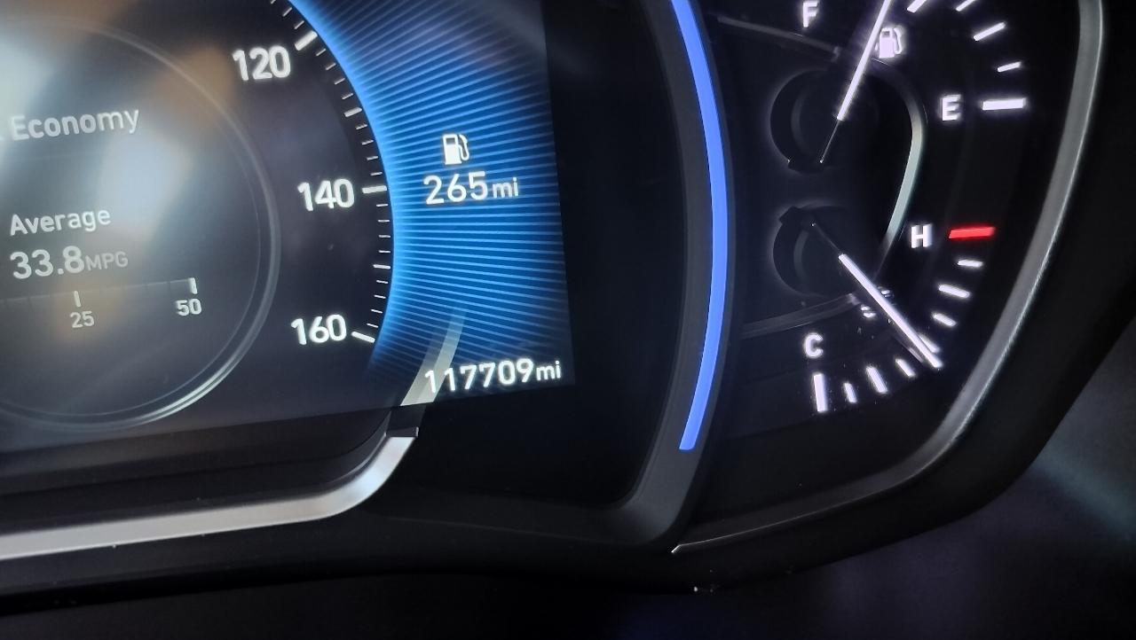 Hyundai Santa Fe SEL Plus 2.4L Auto FWD 2019