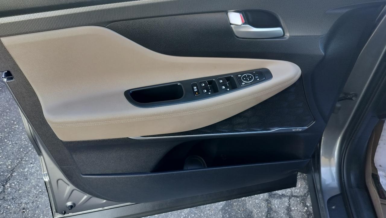 Hyundai Santa Fe SEL Plus 2.4L Auto FWD 2019