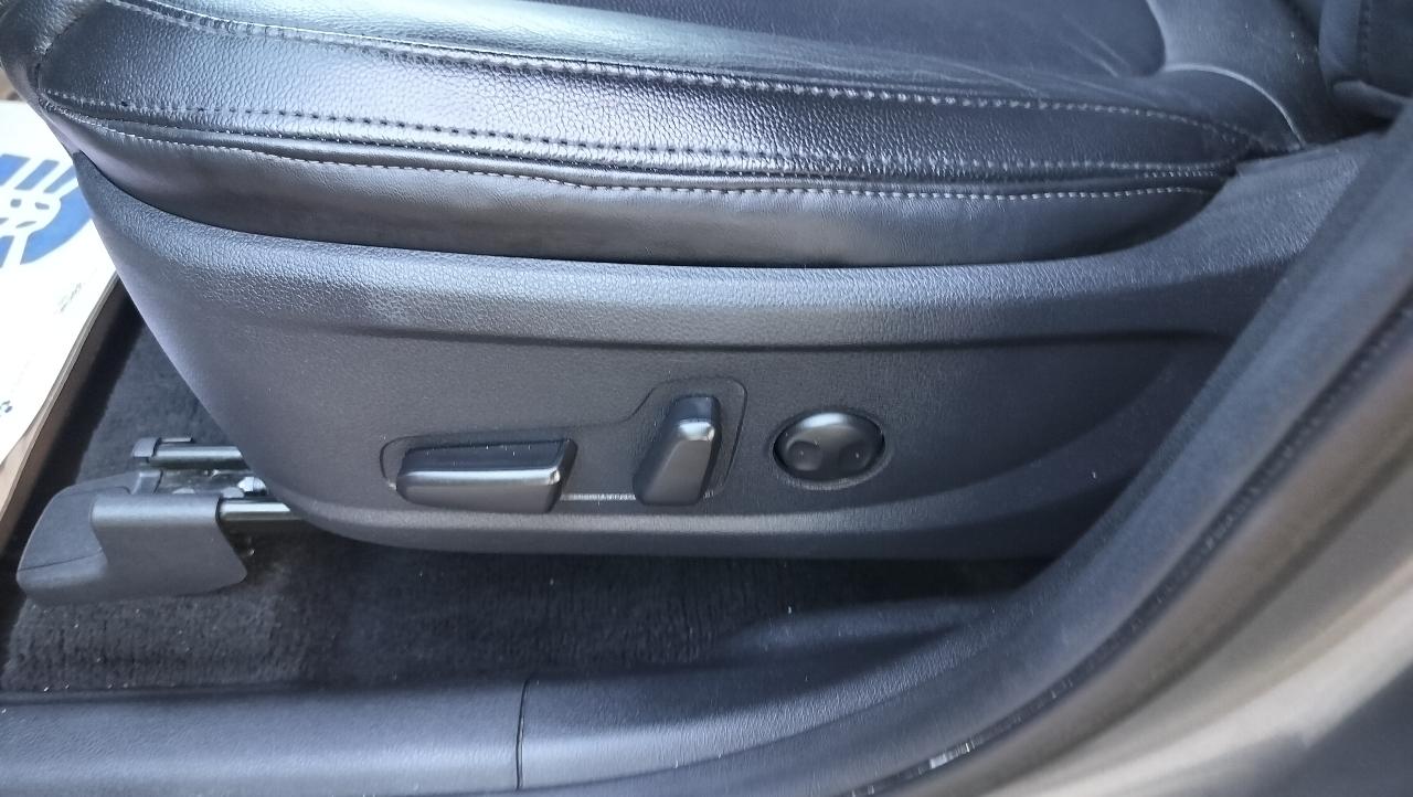 Hyundai Santa Fe SEL Plus 2.4L Auto FWD 2019