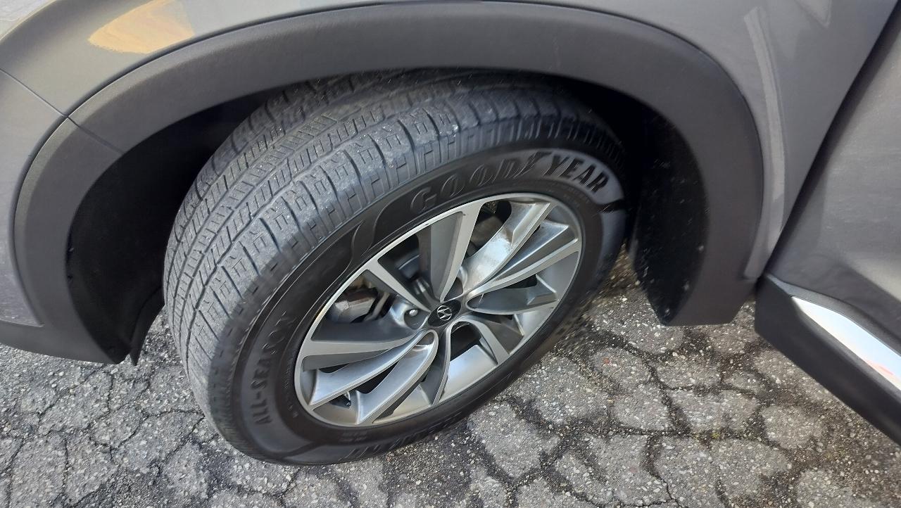 Hyundai Santa Fe SEL Plus 2.4L Auto FWD 2019