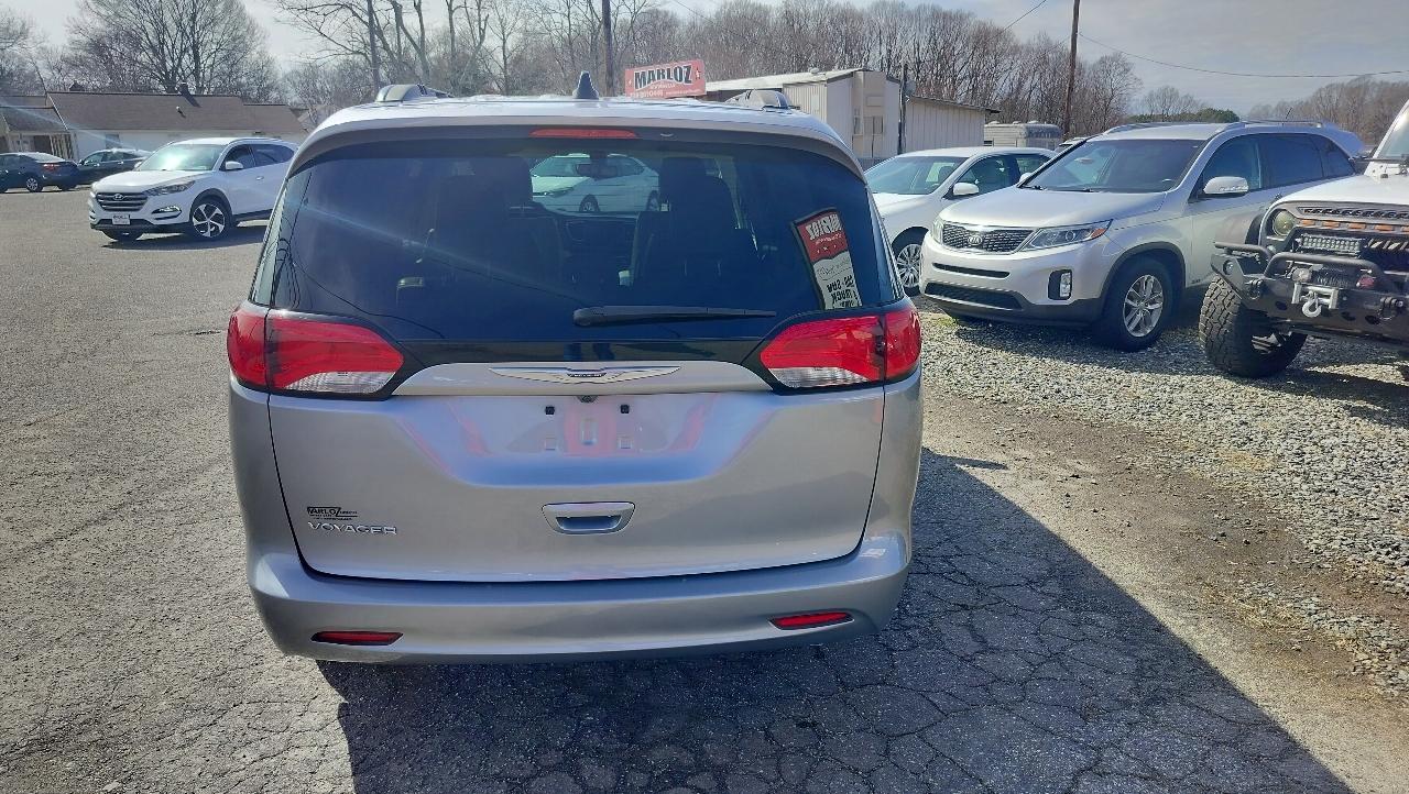 Chrysler Voyager LXI FWD 2021