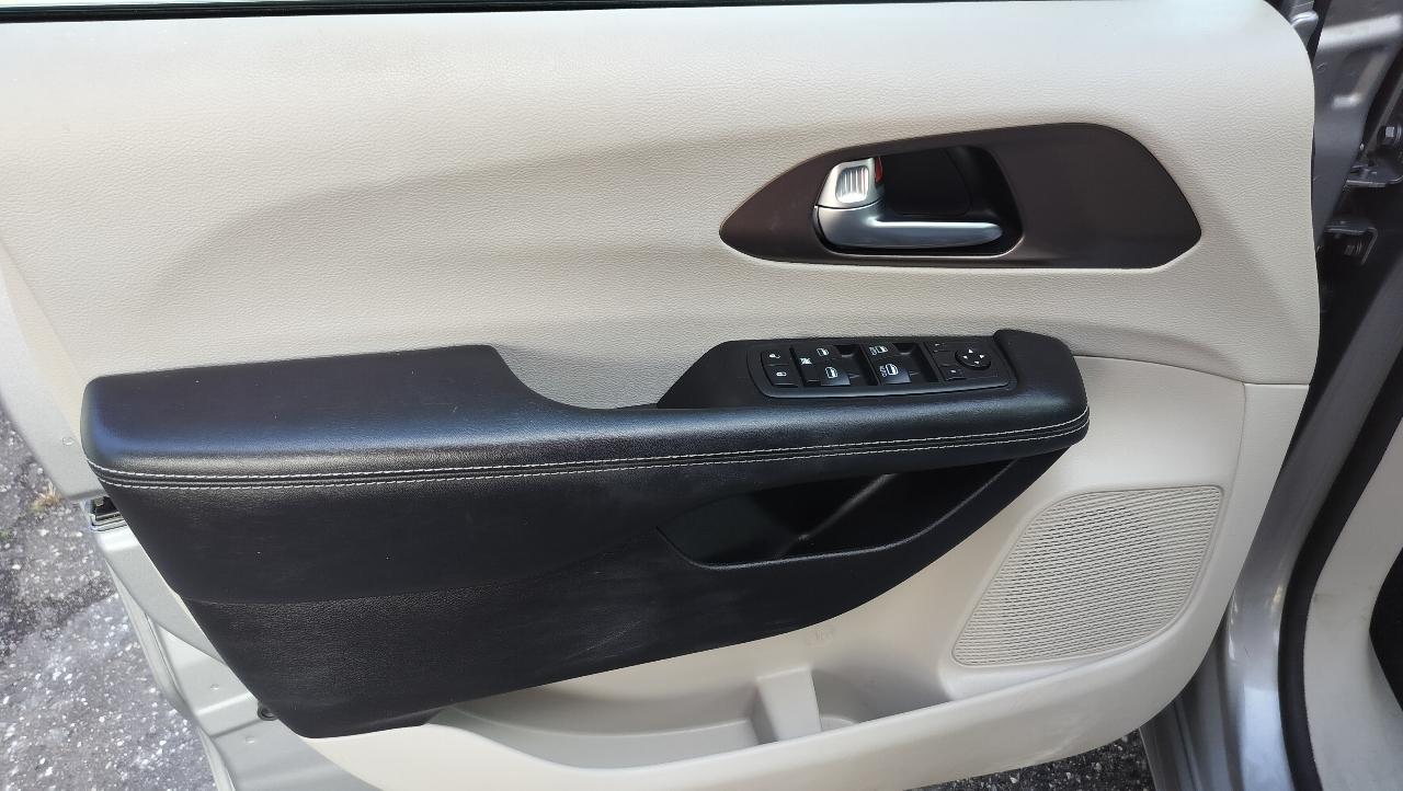 Chrysler Voyager LXI FWD 2021