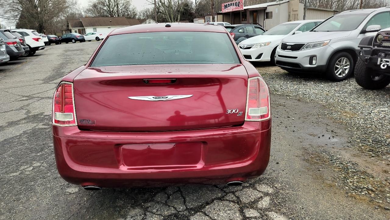 Chrysler 300 4dr Sdn 300S RWD 2013