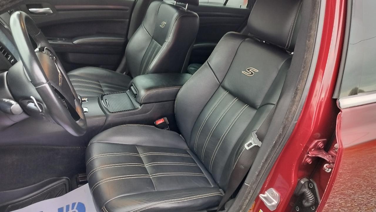 Chrysler 300 4dr Sdn 300S RWD 2013