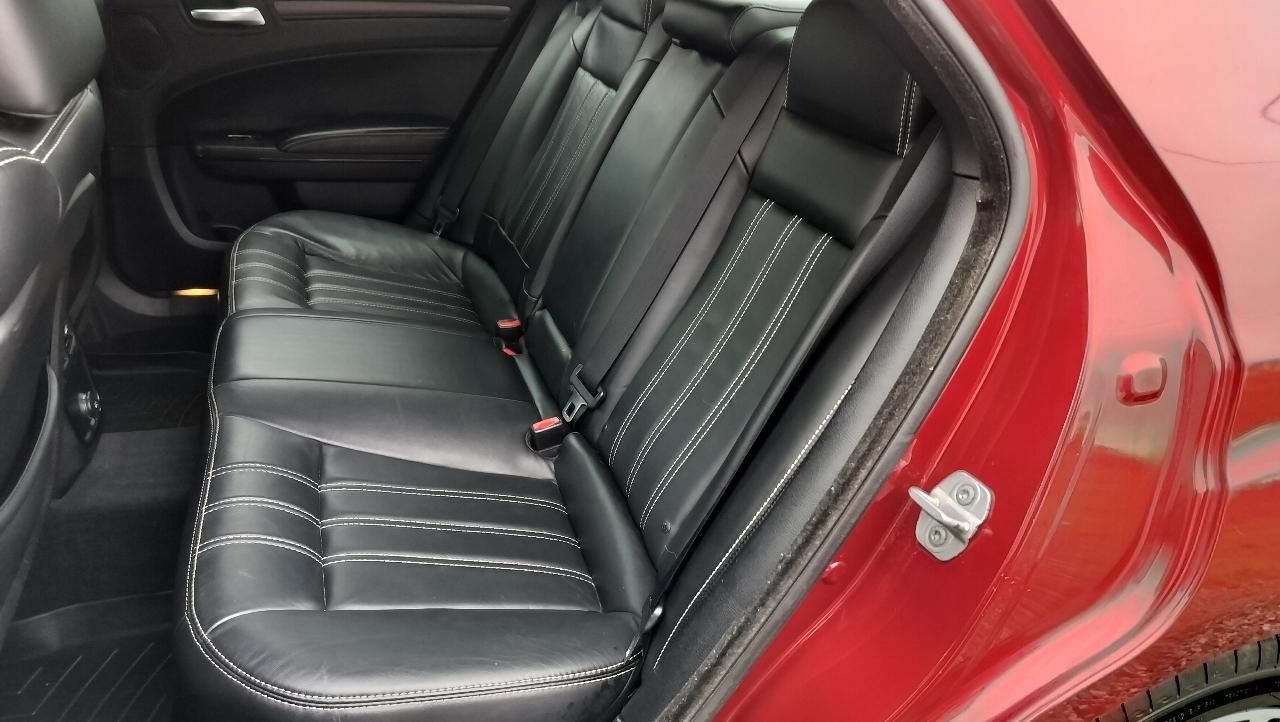 Chrysler 300 4dr Sdn 300S RWD 2013