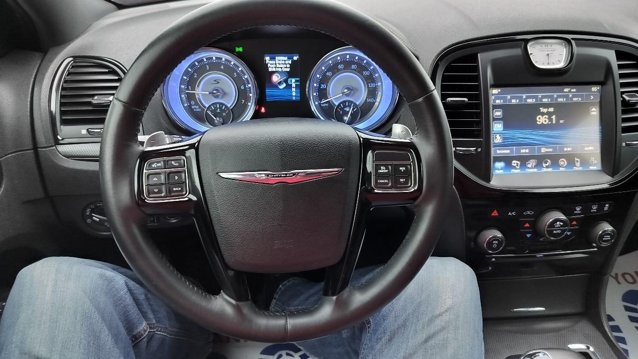 Chrysler 300 4dr Sdn 300S RWD 2013