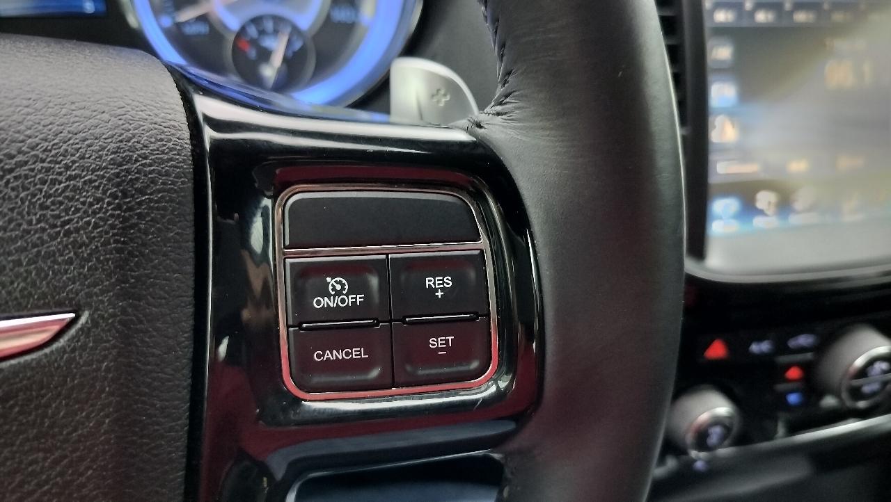 Chrysler 300 4dr Sdn 300S RWD 2013