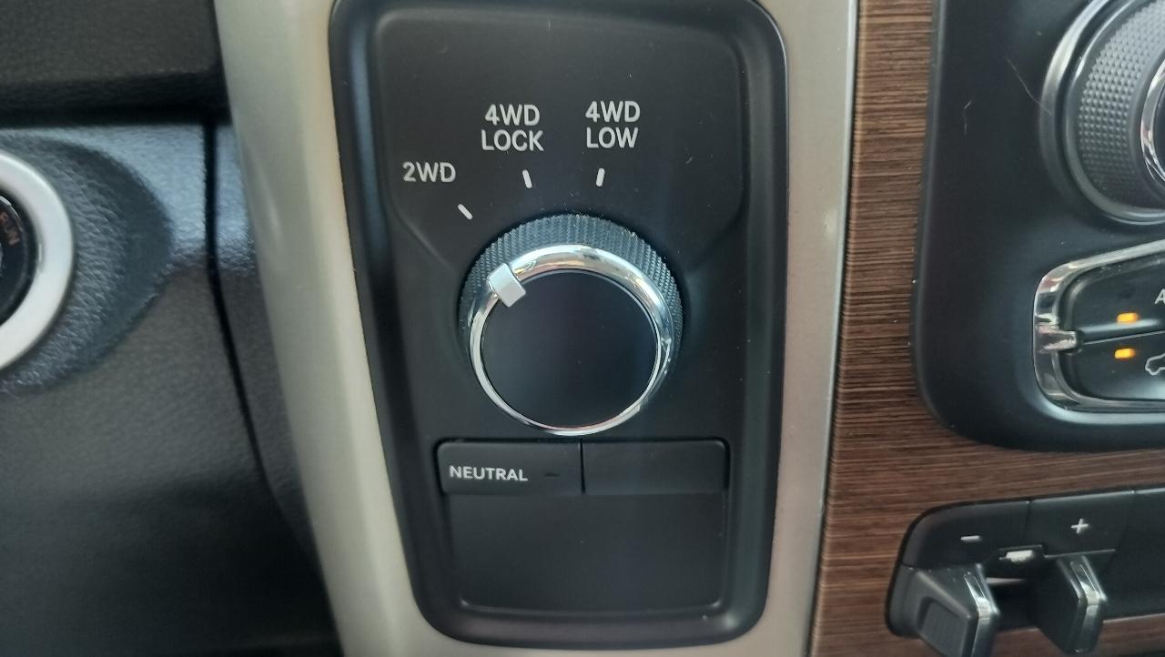 RAM 3500 4WD Crew Cab 169" Laramie 2016