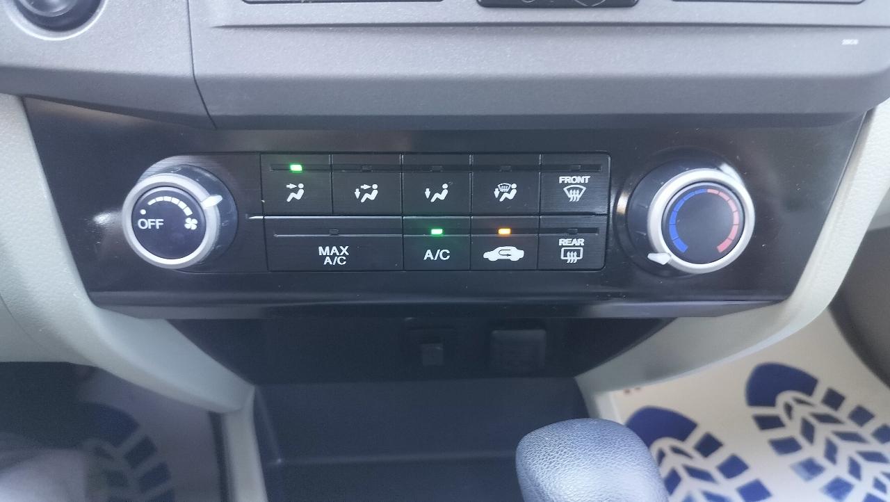 Honda Civic Sdn 4dr Auto LX 2012