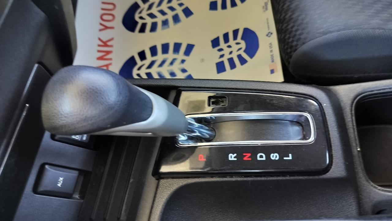 Honda Civic Sedan 4dr CVT LX 2015