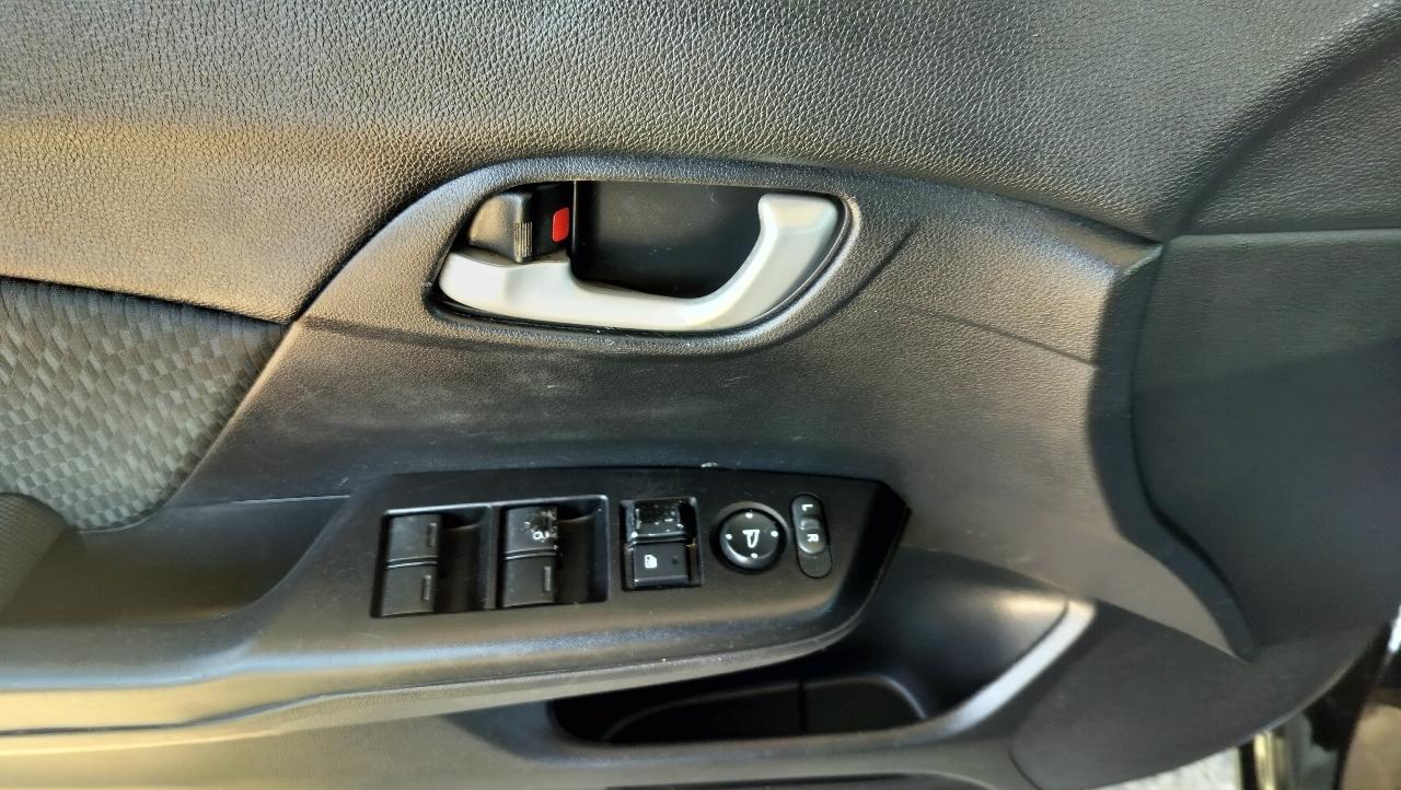 Honda Civic Sedan 4dr CVT LX 2015