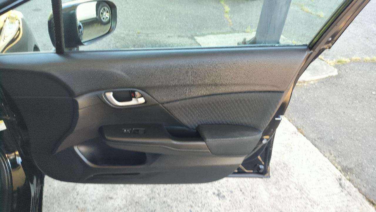 Honda Civic Sedan 4dr CVT LX 2015