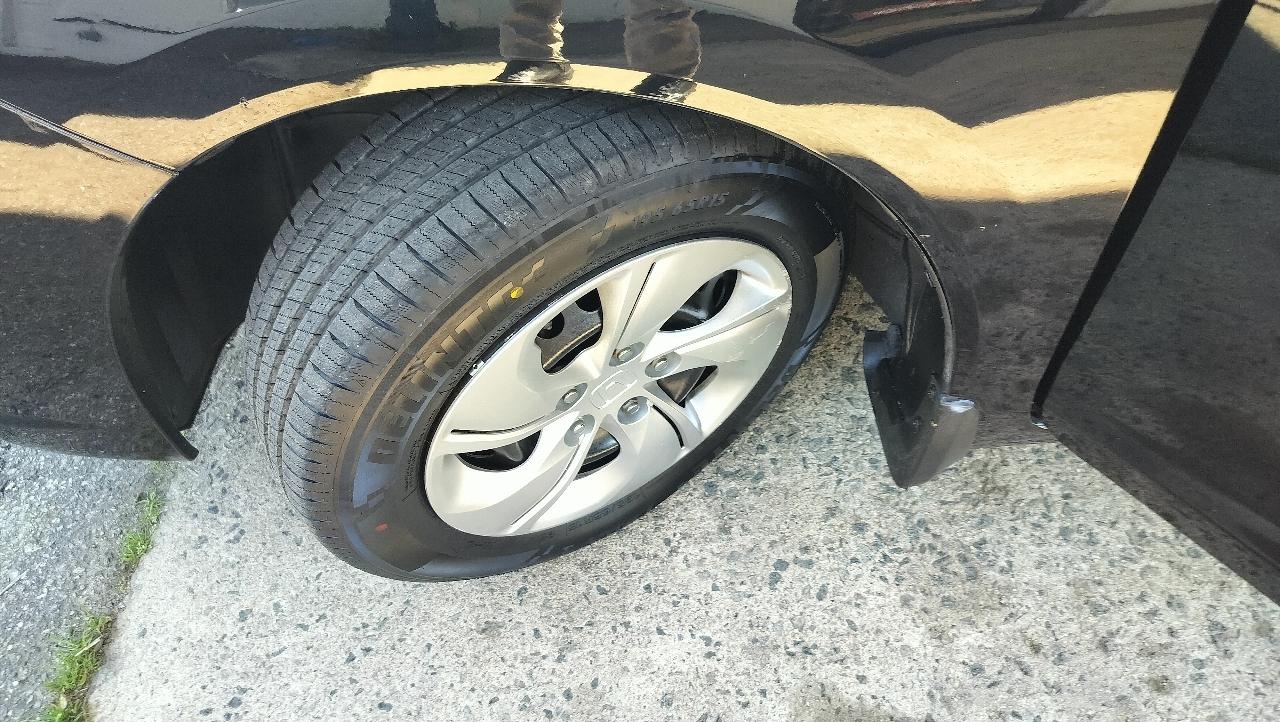 Honda Civic Sedan 4dr CVT LX 2015