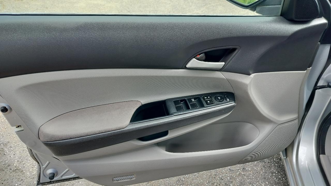 Honda Accord Sdn 4dr I4 Auto LX 2010