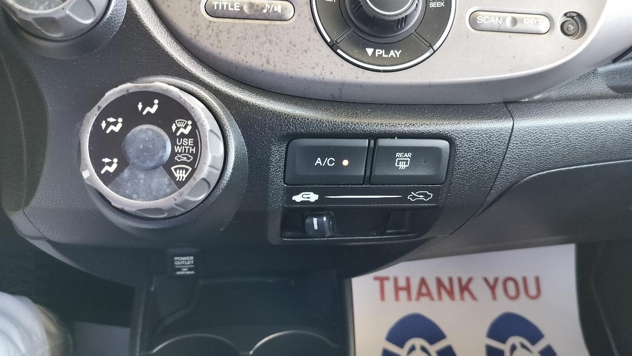 Honda Fit 5dr HB Man 2009