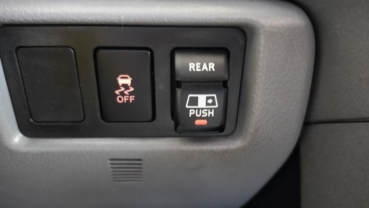 Toyota Tundra 2WD Truck Dbl 5.7L V8 6-Spd AT (Natl) 2011
