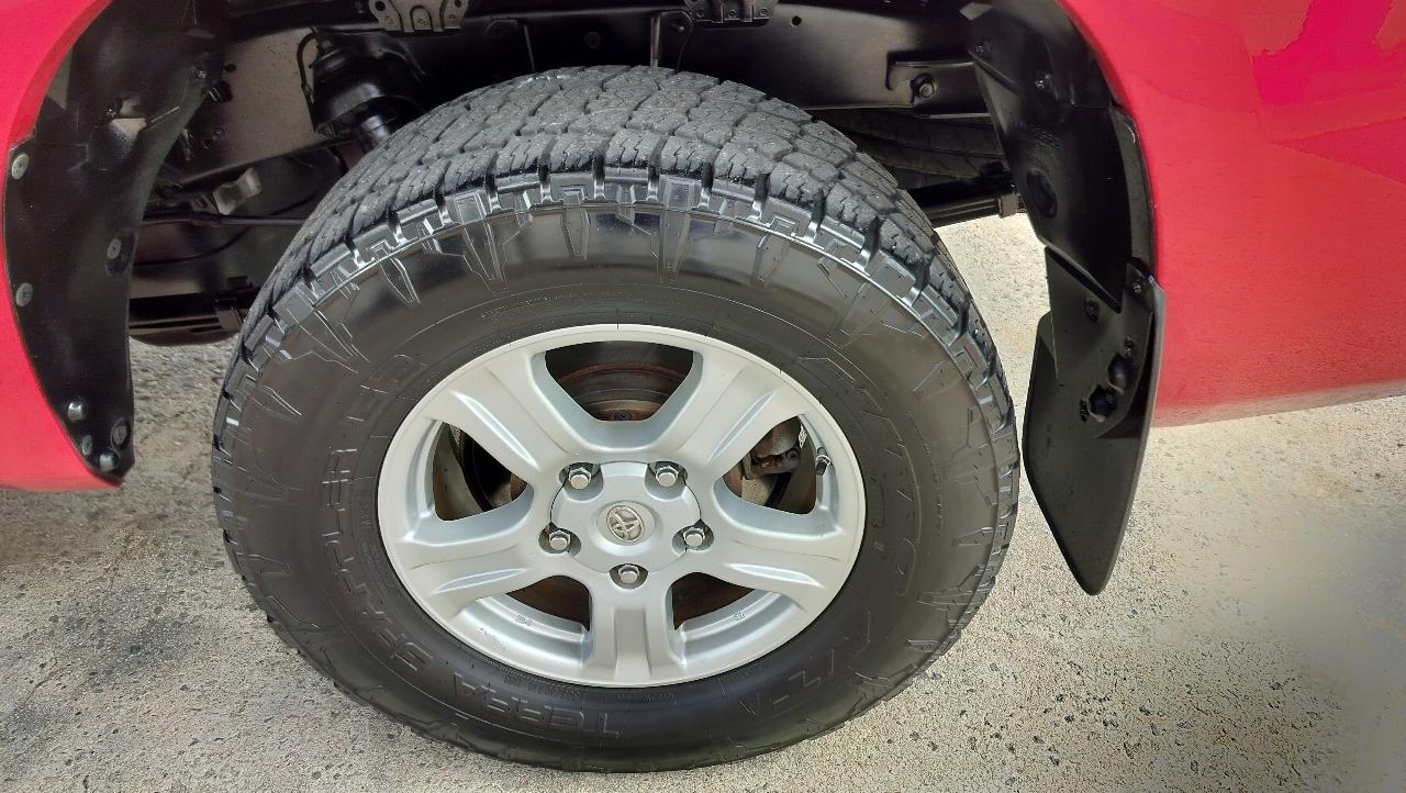 Toyota Tundra 2WD Truck Dbl 5.7L V8 6-Spd AT (Natl) 2011