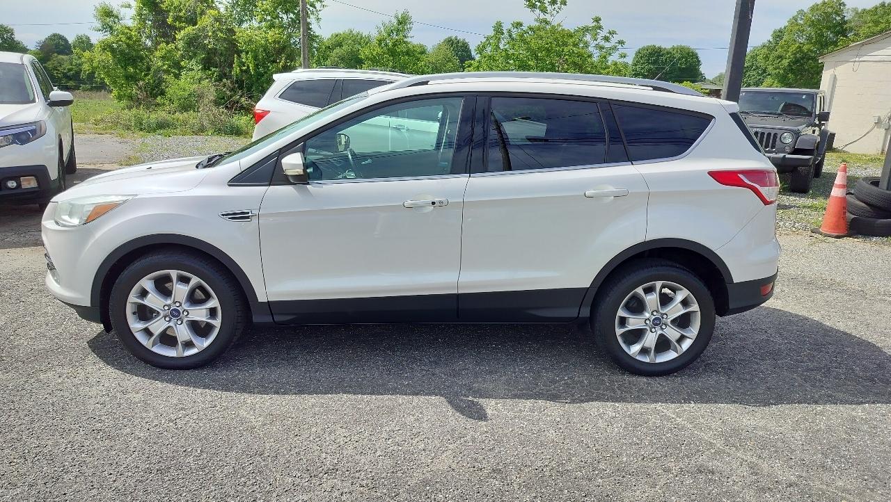 Ford Escape 4WD 4dr Titanium 2015