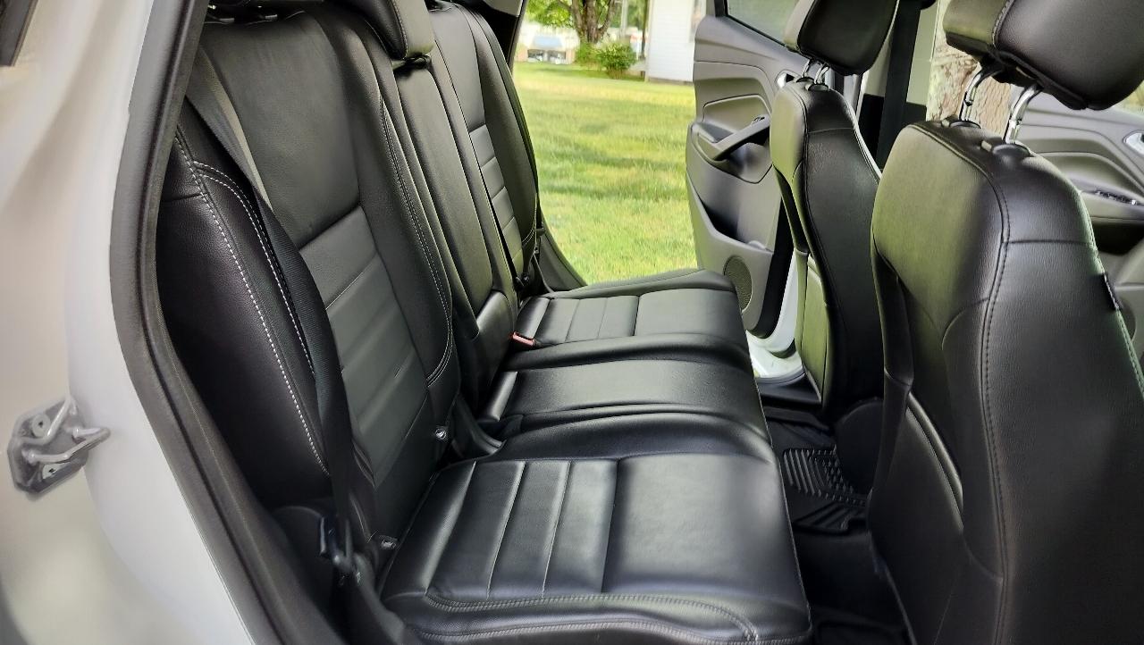 Ford Escape 4WD 4dr Titanium 2015