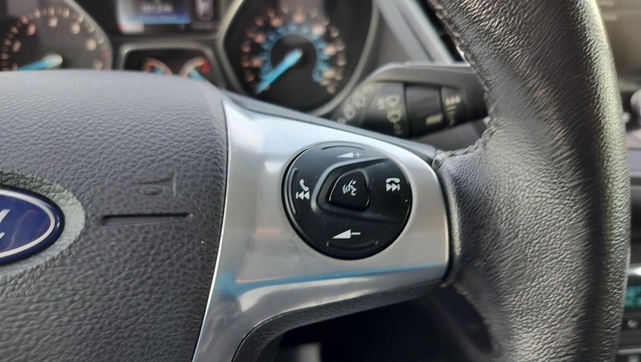 Ford Escape 4WD 4dr Titanium 2015