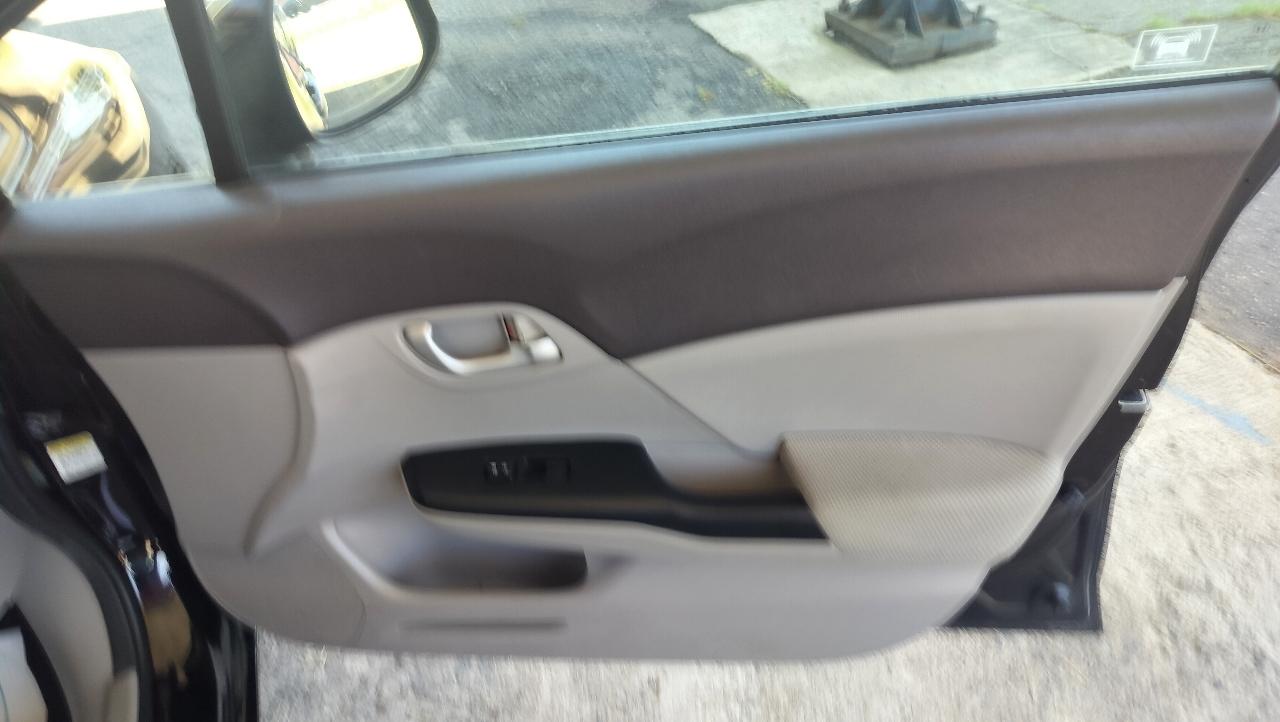 Honda Civic Sdn 4dr Auto LX 2012