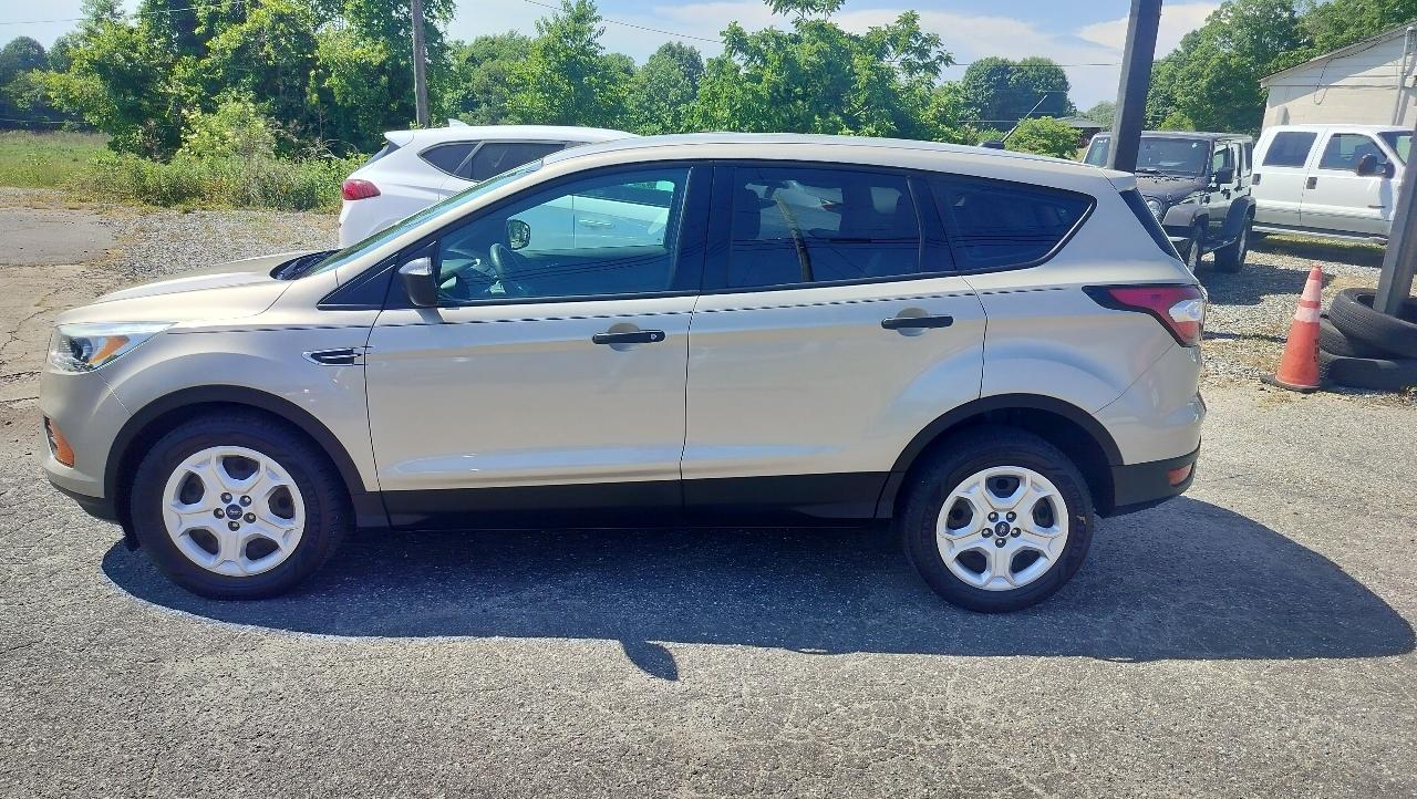 Ford Escape S FWD 2017