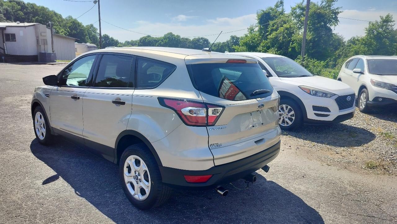 Ford Escape S FWD 2017