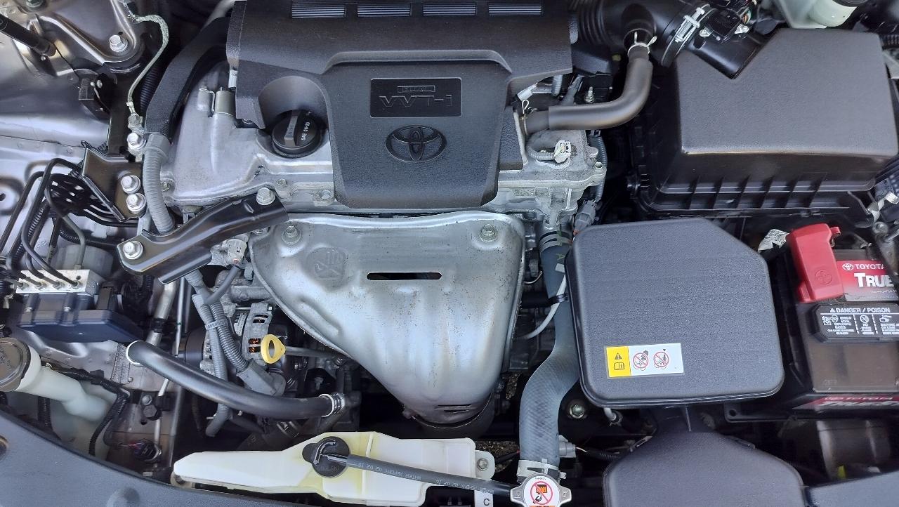 Toyota Camry LE Auto (Natl) 2017