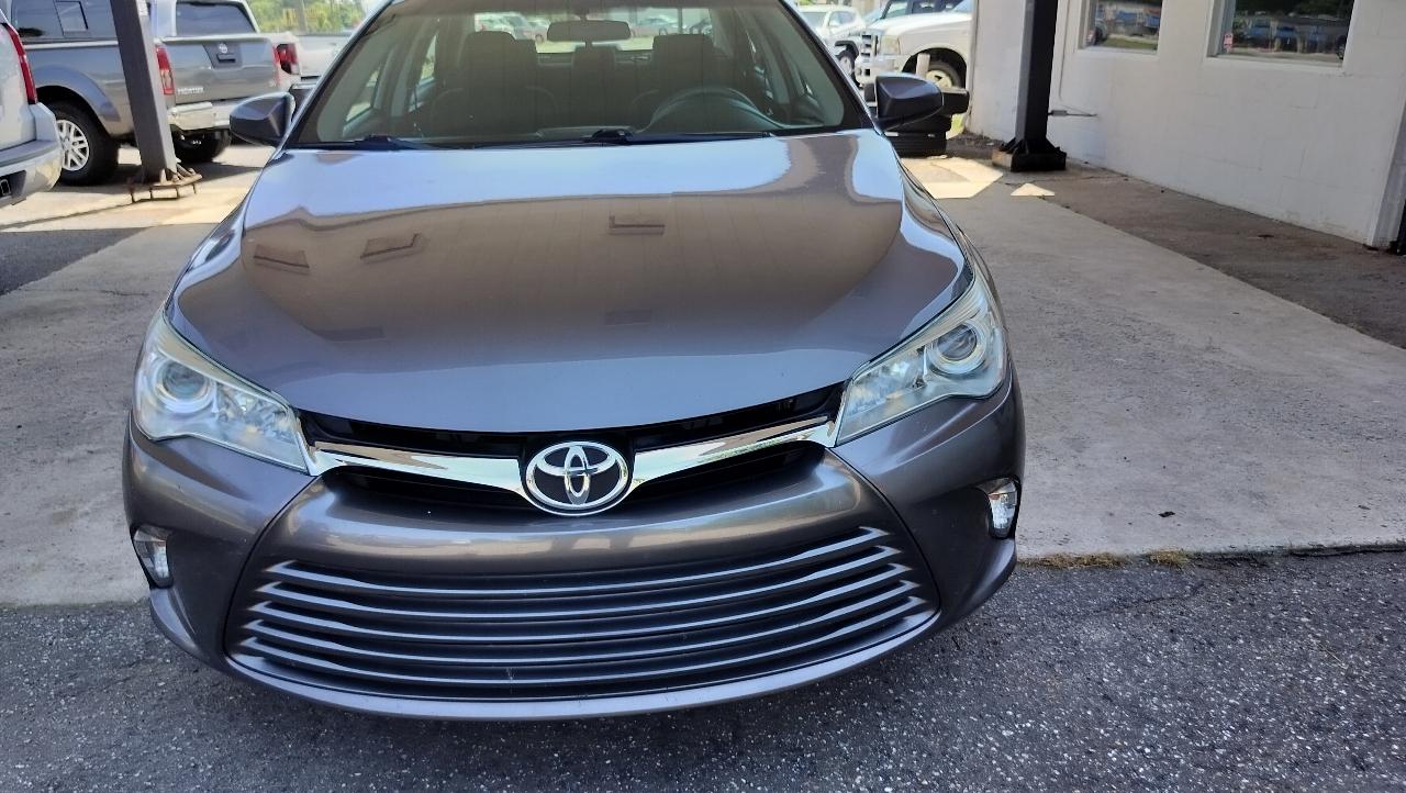 Toyota Camry LE Auto (Natl) 2017