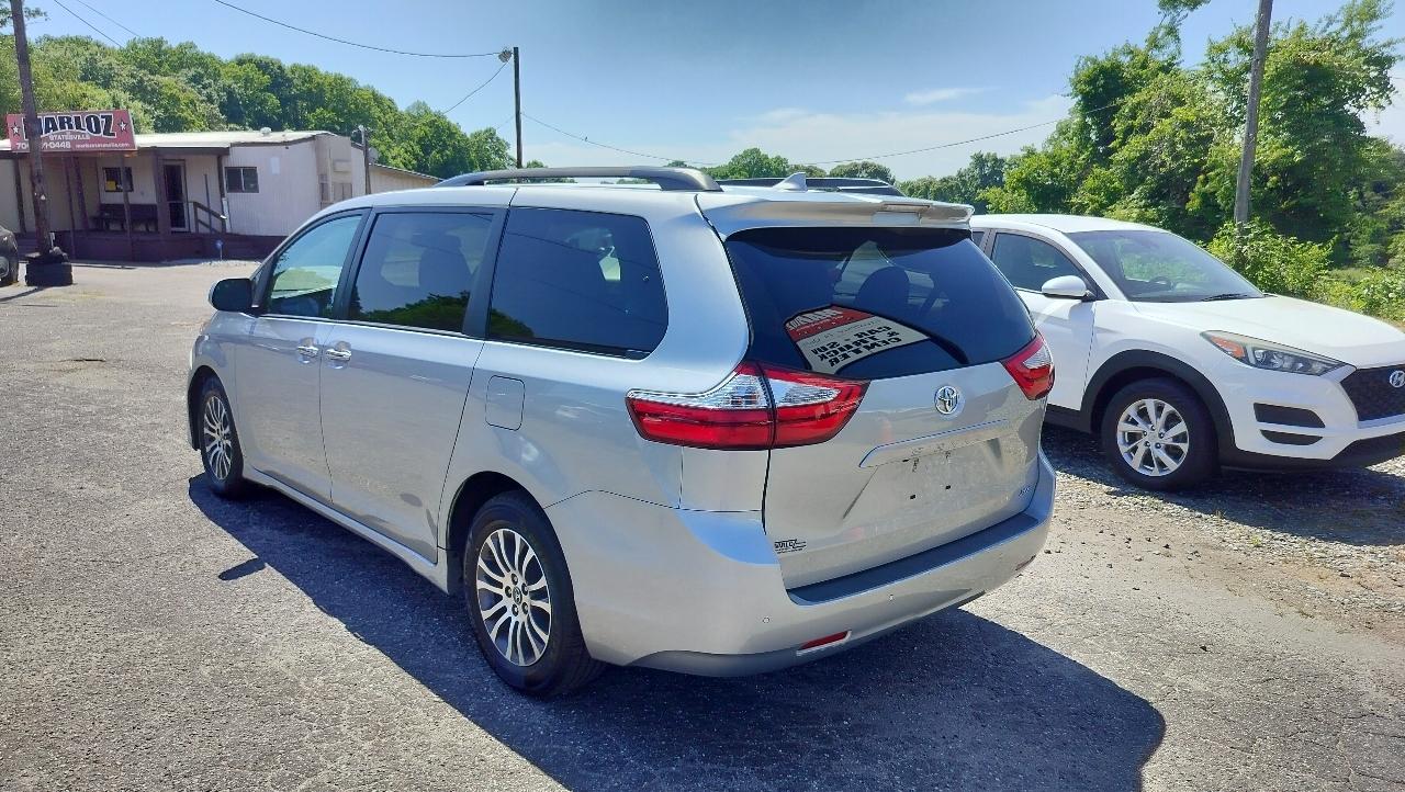Toyota Sienna XLE Auto Access Seat FWD 7-Passenger (Natl) 2019