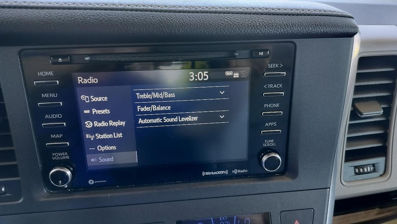Toyota Sienna XLE Auto Access Seat FWD 7-Passenger (Natl) 2019