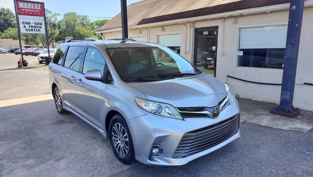 Toyota Sienna XLE Auto Access Seat FWD 7-Passenger (Natl) 2019