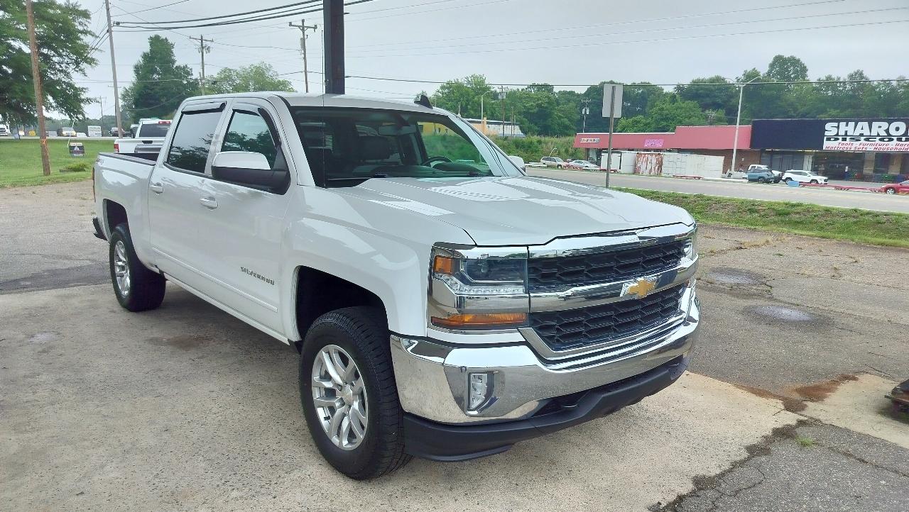 Chevrolet Silverado 1500 4WD Crew Cab 143.5" LT w/1LT 2018