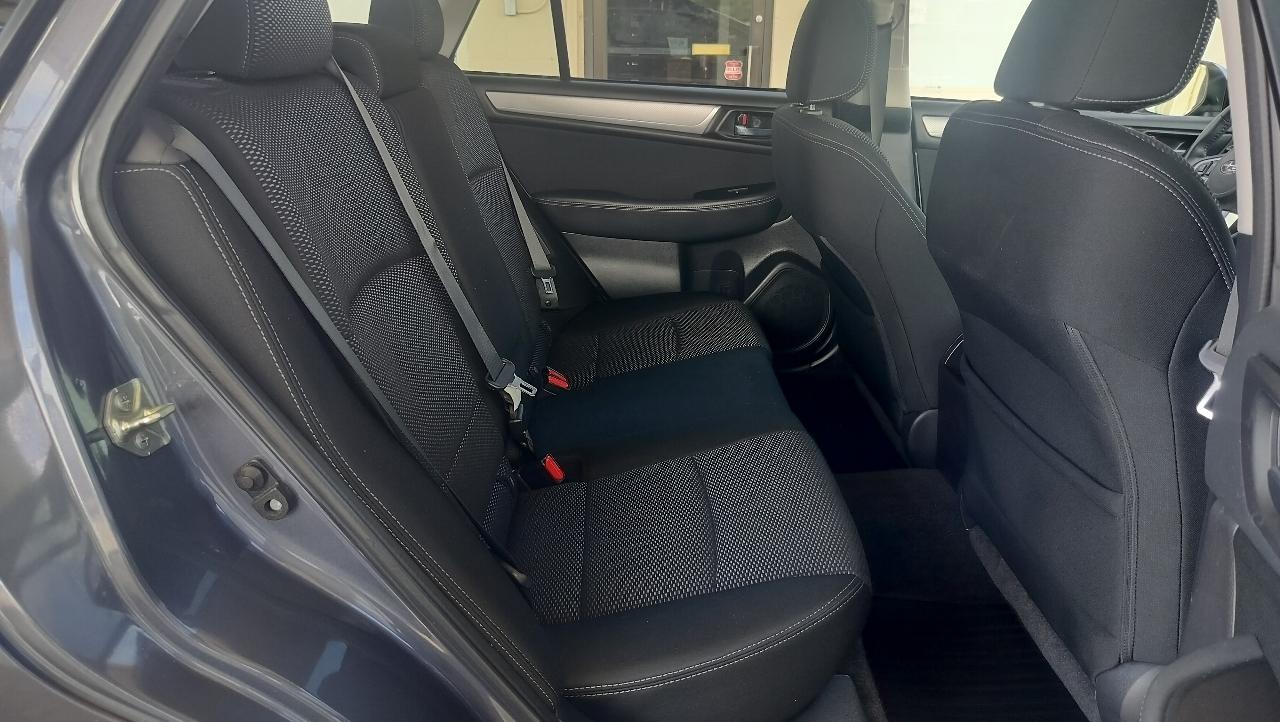 Subaru Outback 4dr Wgn 2.5i Premium 2015
