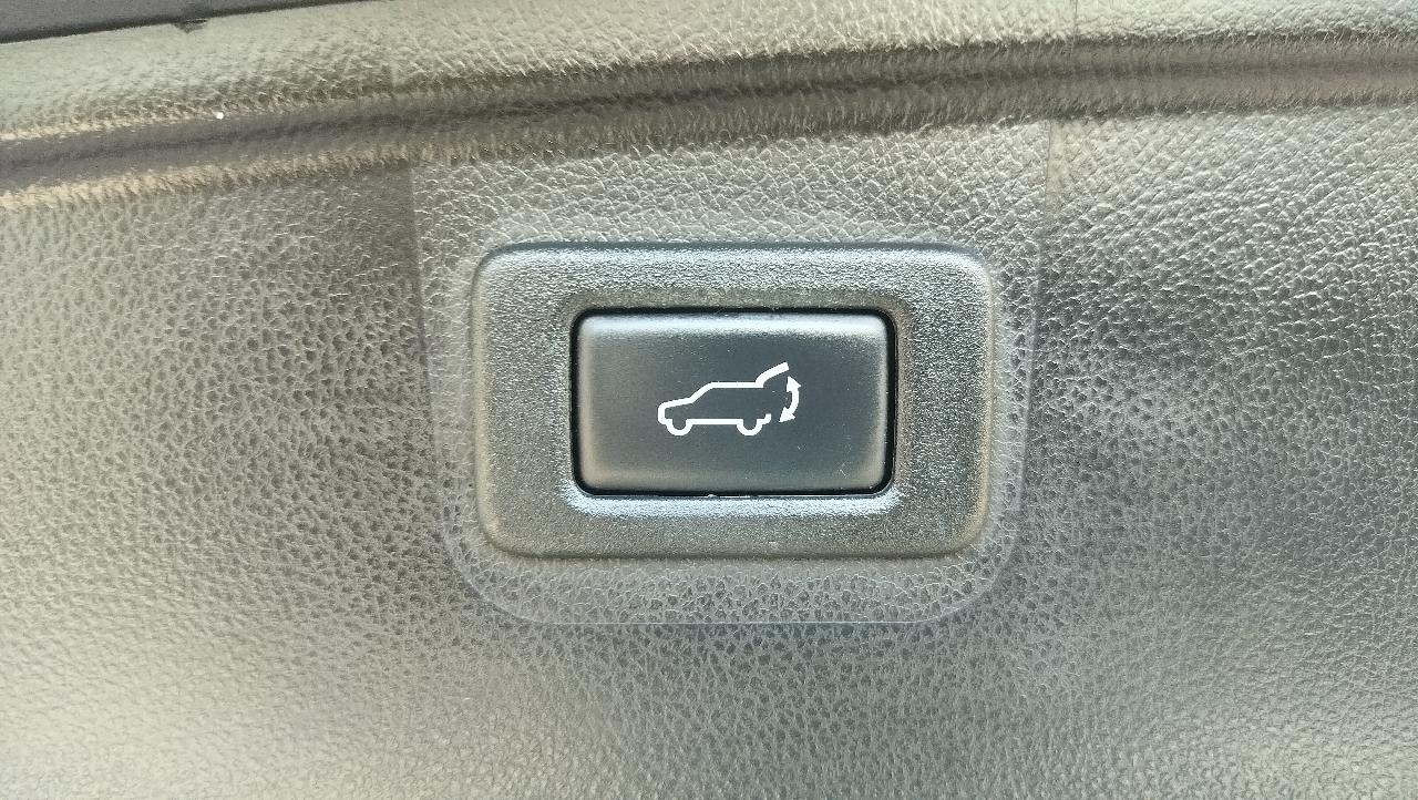 Subaru Outback 4dr Wgn 2.5i Premium 2015