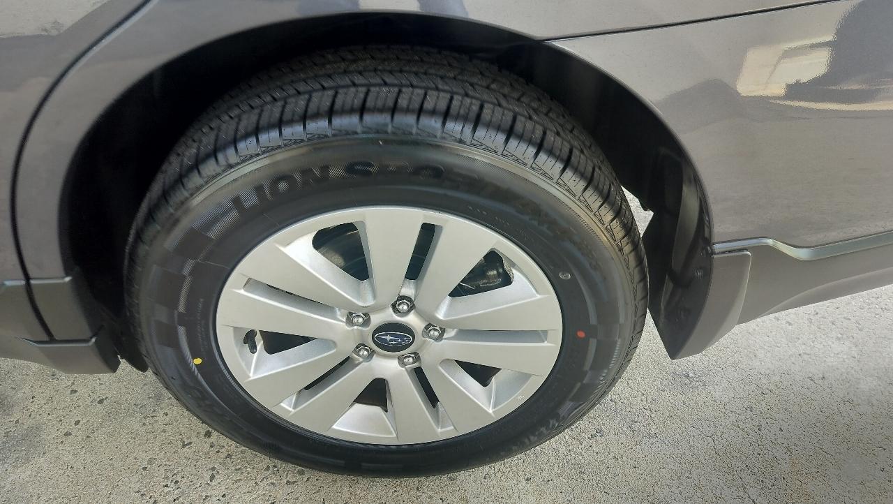 Subaru Outback 4dr Wgn 2.5i Premium 2015