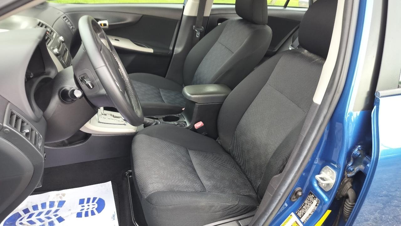 Toyota Corolla 4dr Sdn Auto S (Natl) 2010