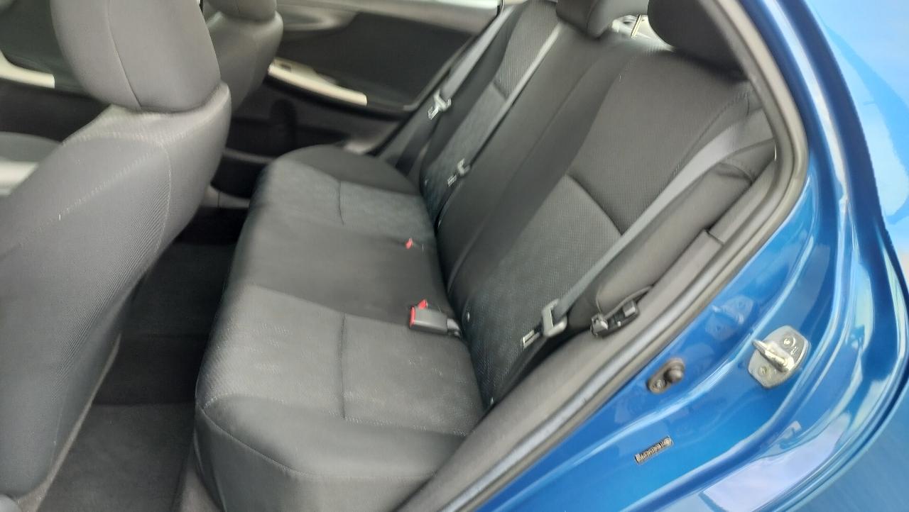 Toyota Corolla 4dr Sdn Auto S (Natl) 2010