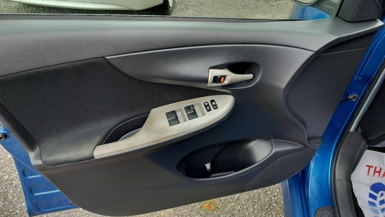Toyota Corolla 4dr Sdn Auto S (Natl) 2010