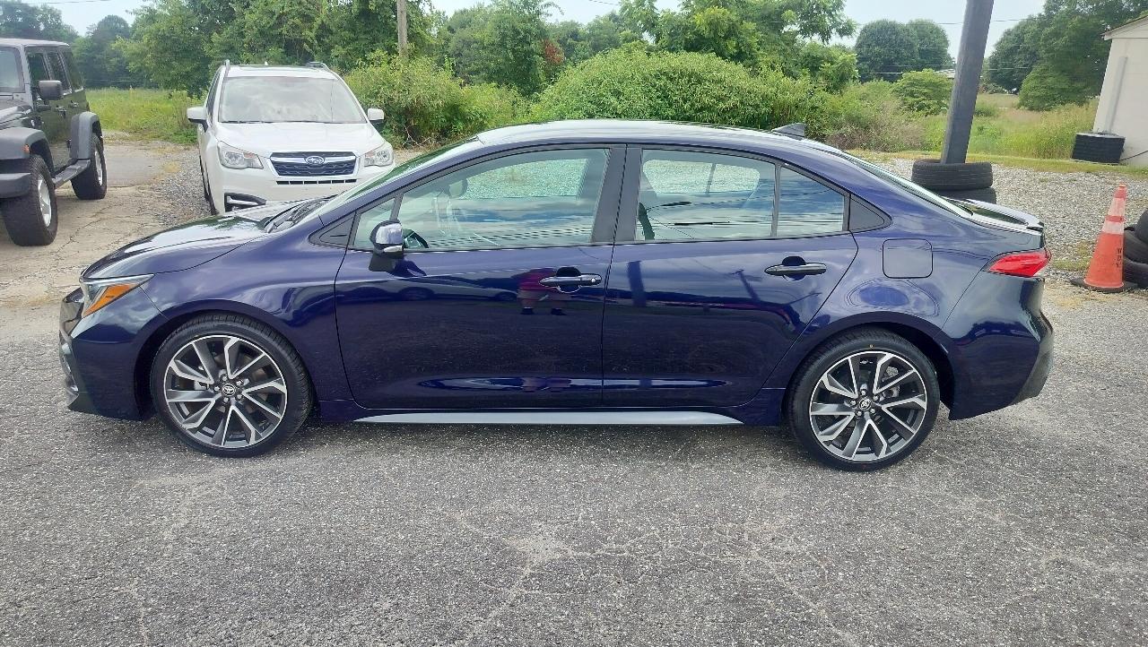 Toyota Corolla SE CVT (Natl) 2021