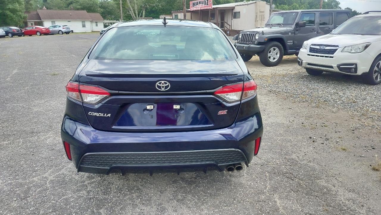 Toyota Corolla SE CVT (Natl) 2021