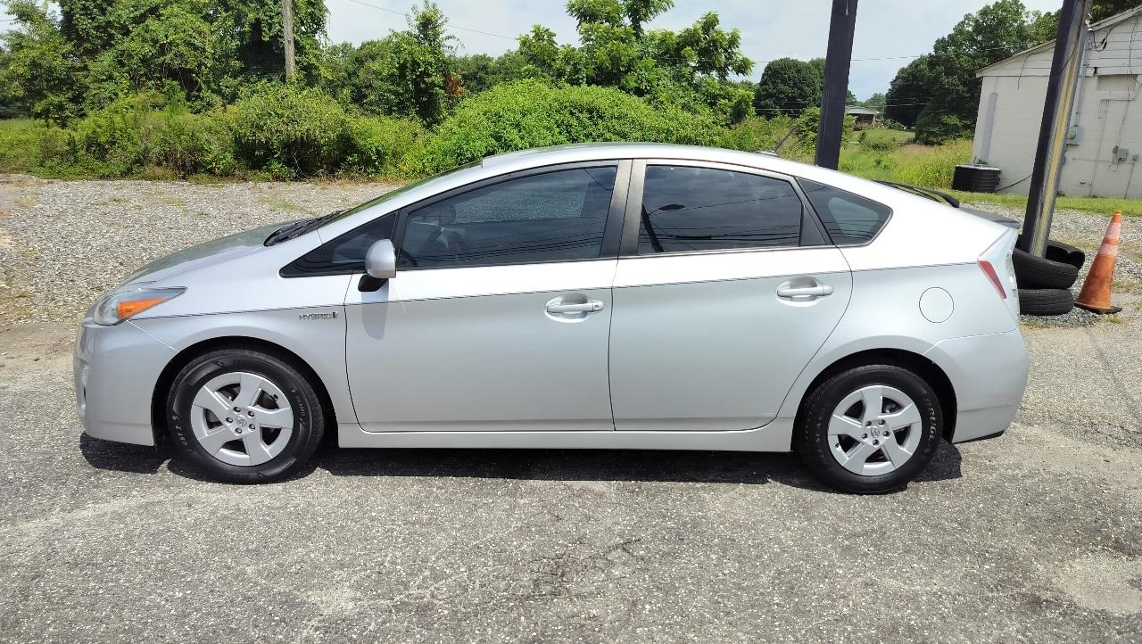 Toyota Prius 5dr HB II (Natl) 2011