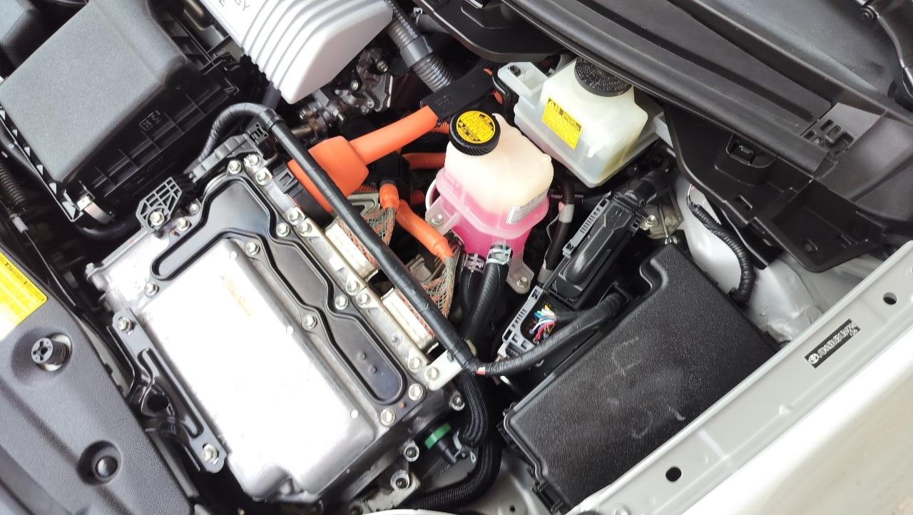 Toyota Prius 5dr HB II (Natl) 2011