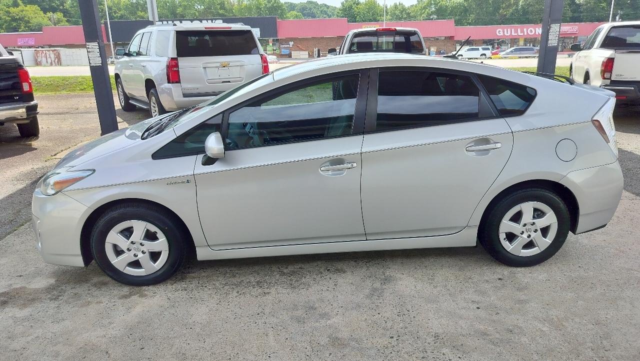 Toyota Prius 5dr HB II (Natl) 2011