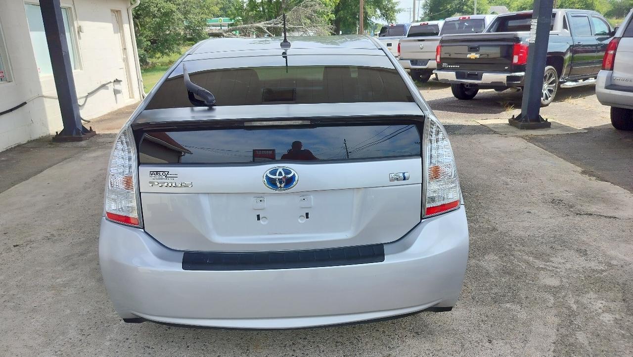 Toyota Prius 5dr HB II (Natl) 2011
